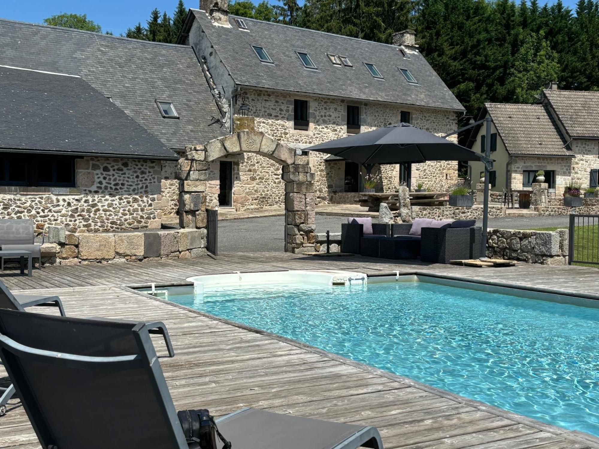 فيلا Domaine Des Annouillards Sornac المظهر الخارجي الصورة